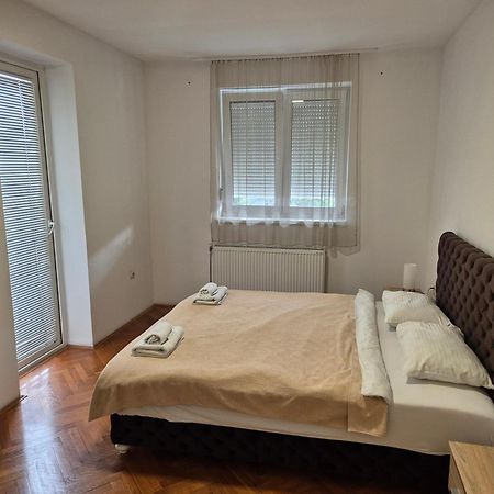 Apartmani Jasmin Нови-Сад Экстерьер фото