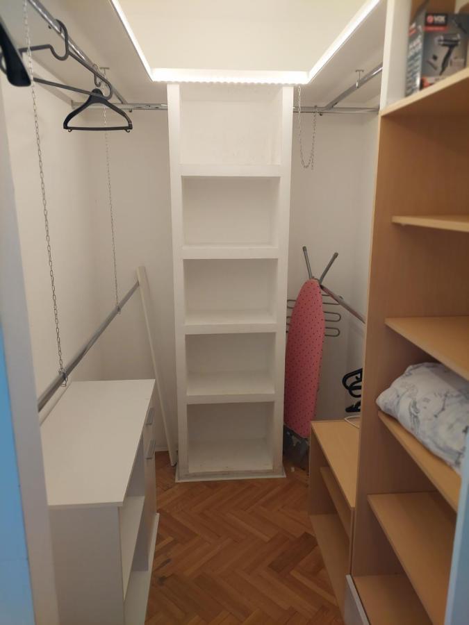 Apartmani Jasmin Нови-Сад Экстерьер фото