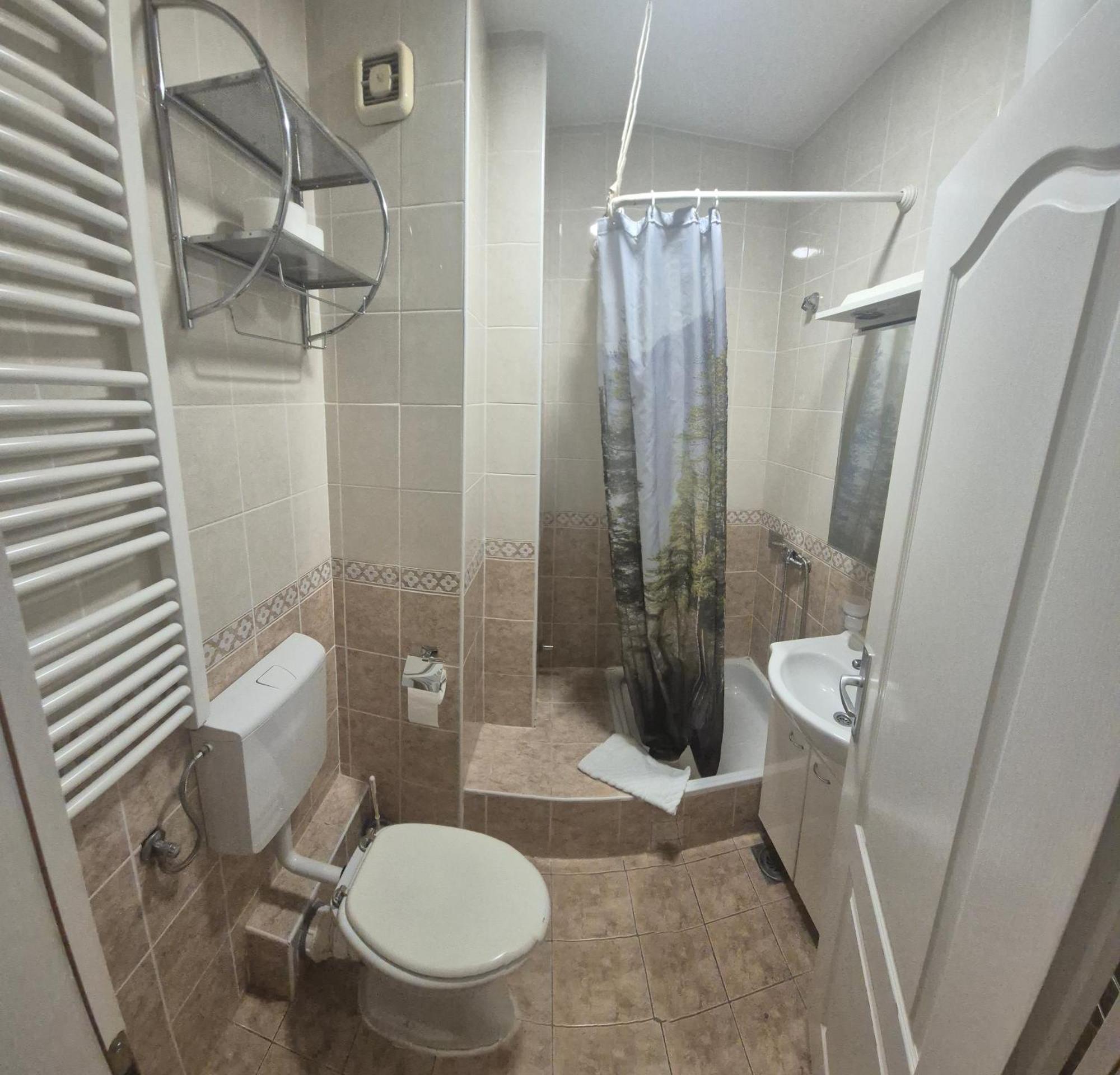 Apartmani Jasmin Нови-Сад Экстерьер фото