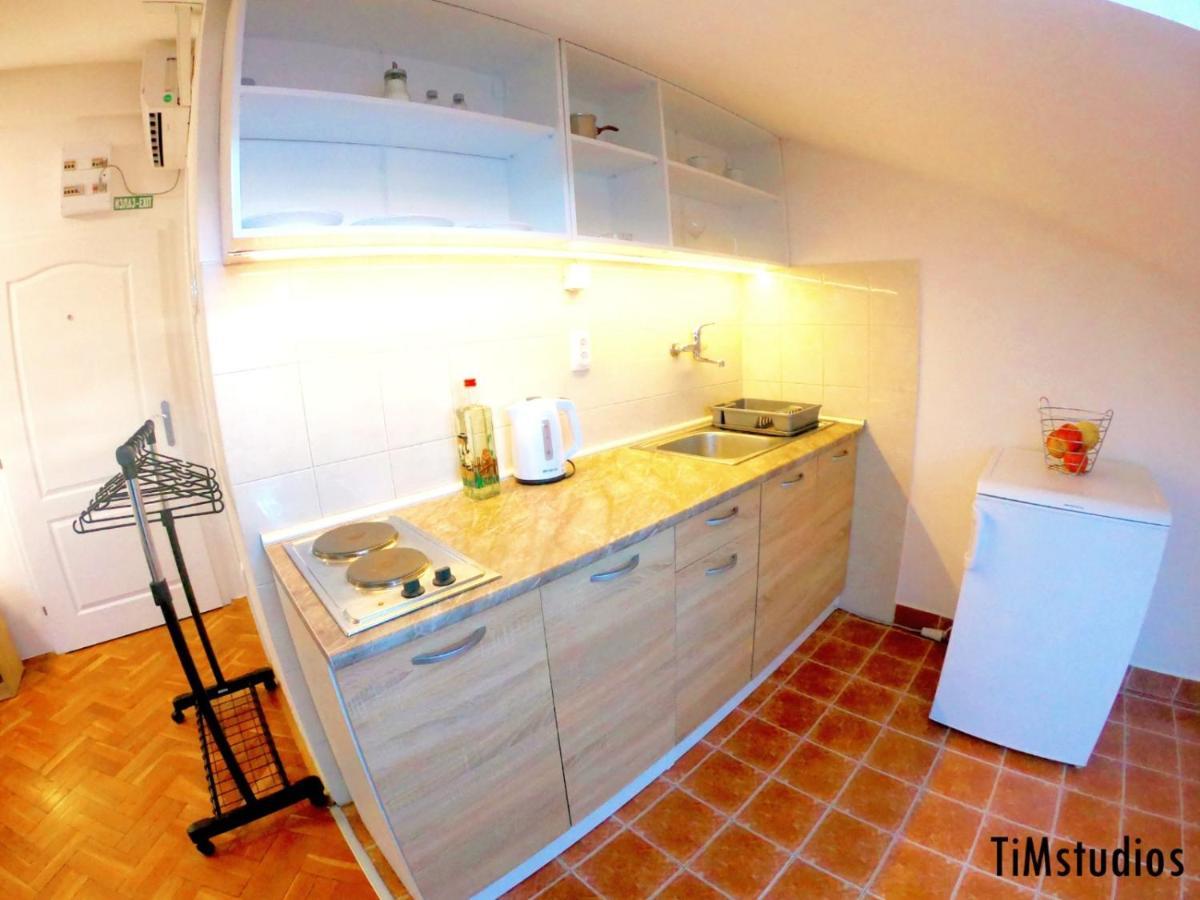 Apartmani Jasmin Нови-Сад Экстерьер фото
